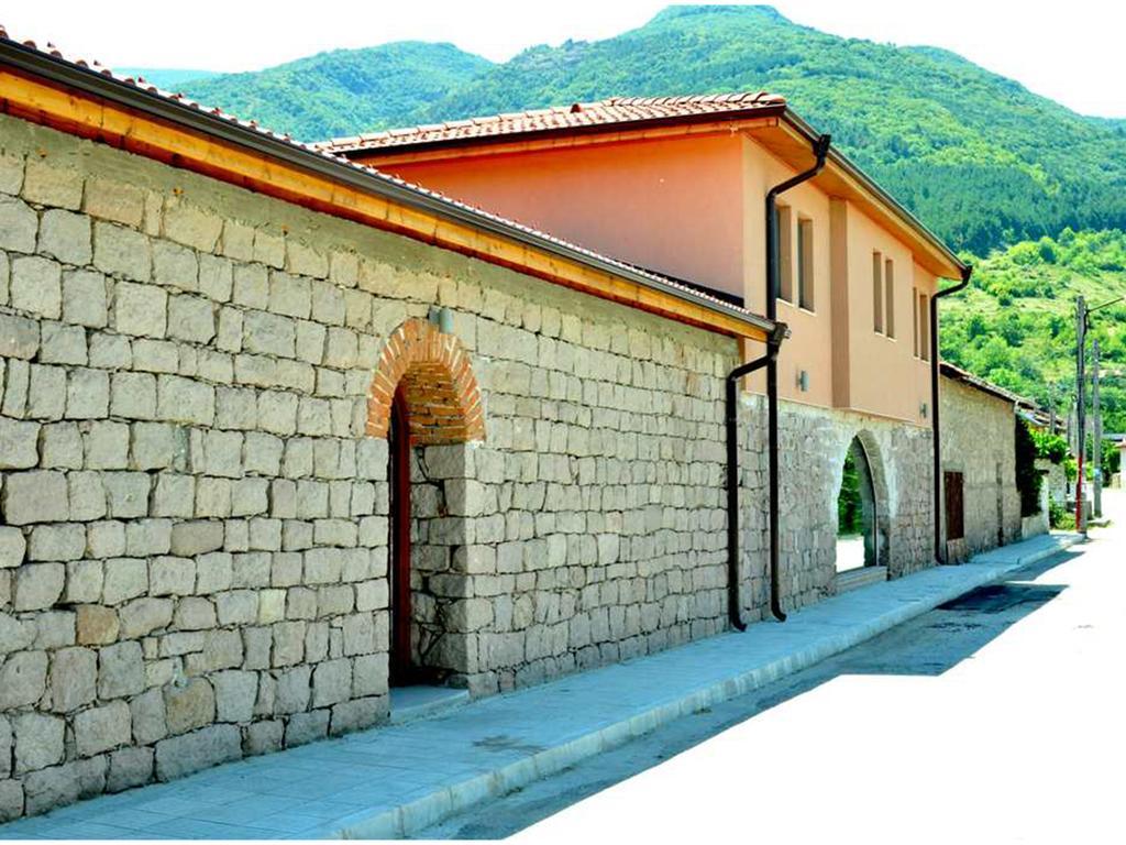 Yustina Villas Guest House Exterior foto